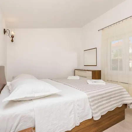 Maja Apartmán *